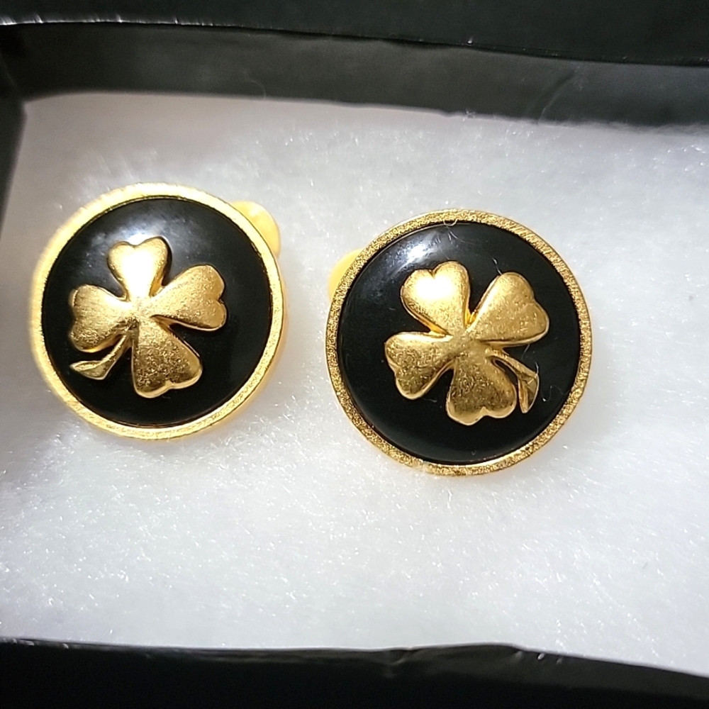 Vintage Chanel Clover Clip on Earrings Gold Plated 1993